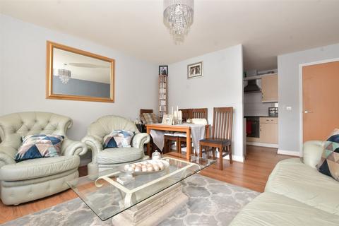 2 bedroom flat for sale, Watney Close, Purley, Surrey