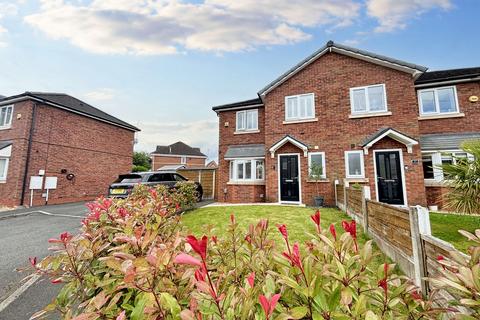 3 bedroom property for sale, Eccles, Manchester M30