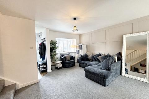 3 bedroom property for sale, Eccles, Manchester M30