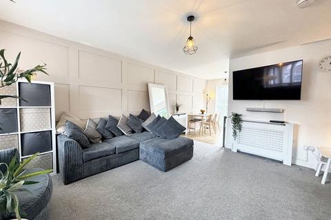 3 bedroom property for sale, Eccles, Manchester M30