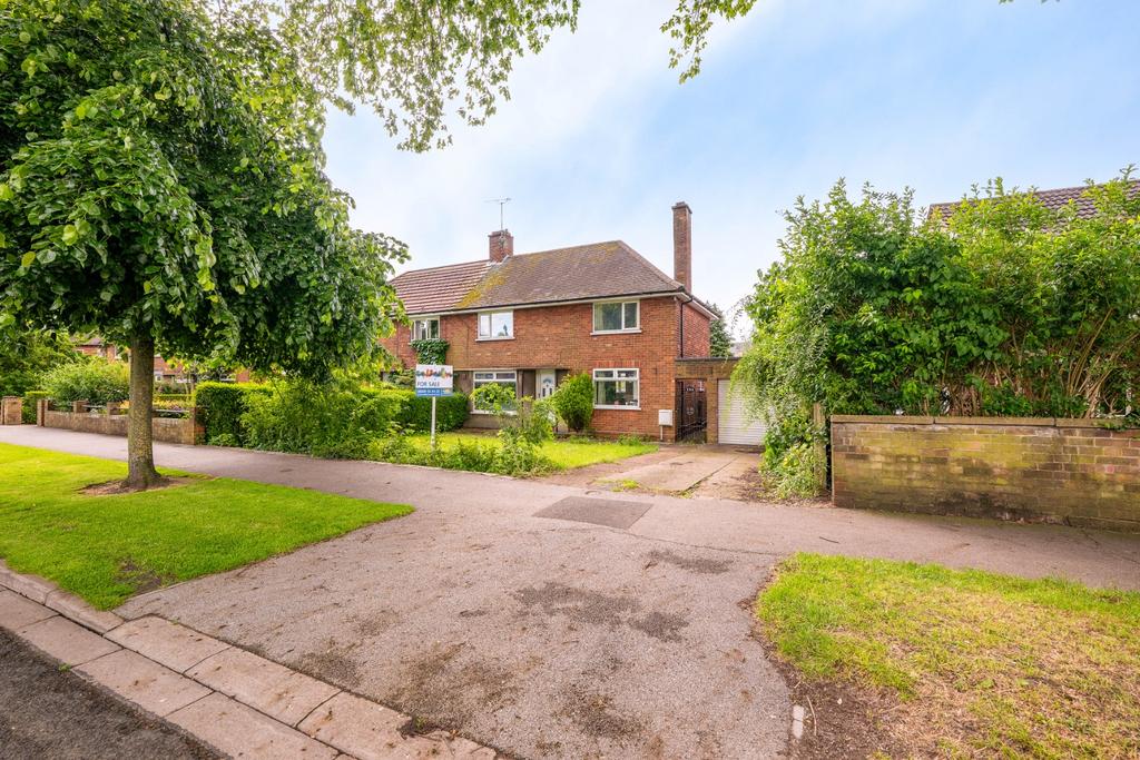 Yarborough Crescent, Lincoln... 3 bed semidetached house £325,000
