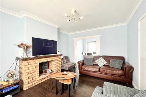 3 bedroom semi-detached house for sale, Southend on Sea SS2