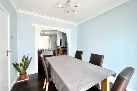 18 Bristol Road, Southend-on-sea, SS2 6XA