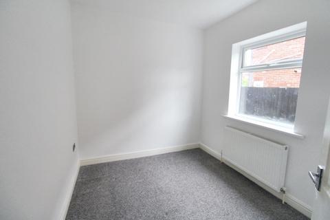 3 bedroom ground floor flat for sale, Scarborough Road, Walker, Newcastle upon Tyne, Tyne and Wear, NE6 2RY