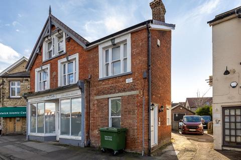 2 bedroom maisonette for sale, Yattendon Road, HORLEY, Surrey, RH6