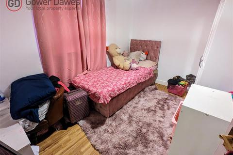 2 bedroom apartment to rent, Caspian Way, Purfleet-on-Thames
