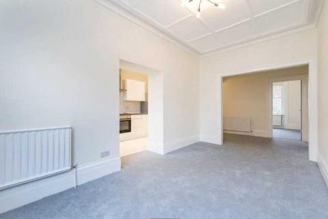 4 bedroom apartment to rent, London NW8