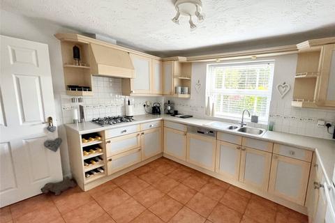 4 bedroom detached house for sale, Peninsular Close, Surrey GU15