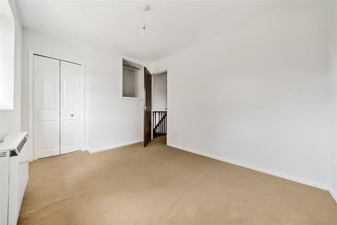 2 Bowers Close, Guildford, GU4 7NE