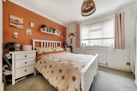 29 Crescent Road, Erith, DA8 2AU