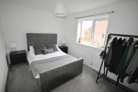2 bedroom end of terrace house to rent, Solihull B90