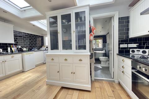 10 Fairfield Terrace, Exeter, EX2 9BD
