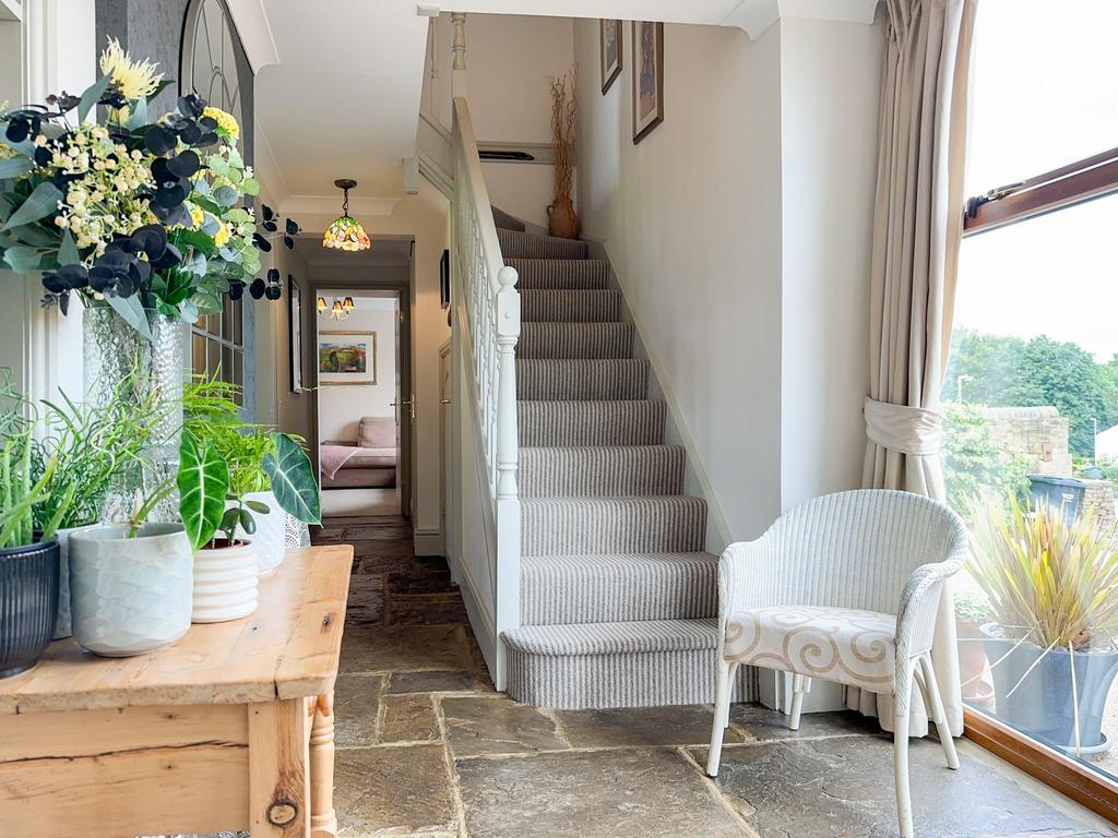 Ryecroft Lane, Brighouse, HD6 3TQ 5 bed barn conversion for sale £535,000
