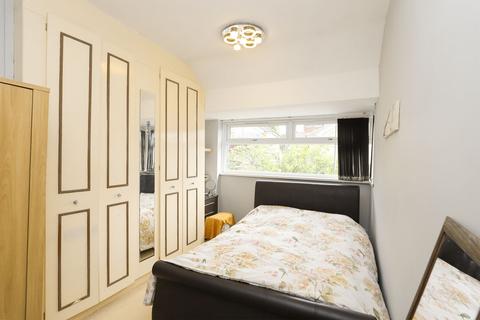 127 Alnwick Road, Sheffield, S12 2GG