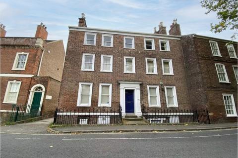 2 bedroom flat to rent, High Street, Spalding PE11