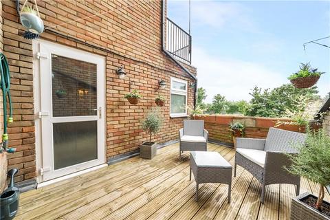 76 Ebbsfleet Walk, Northfleet, Gravesend, DA11 9EW