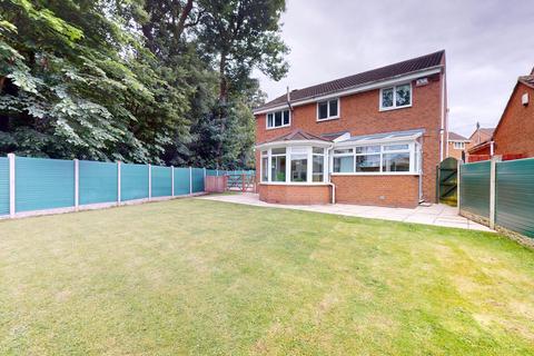 4 bedroom detached house for sale, Parkside Close, Meanwood, Leeds, West Yorkshire