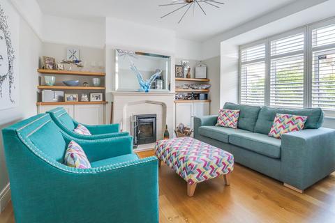 17 Thorpedene Gardens, Shoeburyness, Southend-on-sea, SS3 9JB
