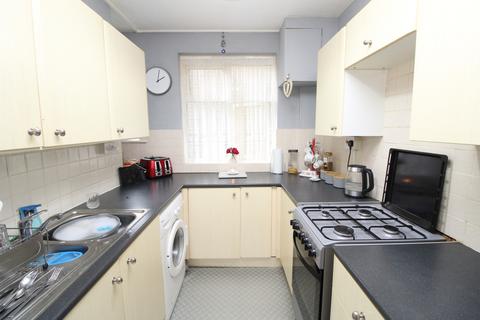 2 bedroom flat for sale, Cheseman Street, London, SE26