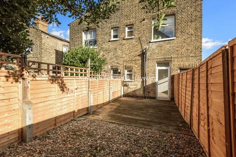 2 bedroom flat for sale, Stondon Park, Forest Hill