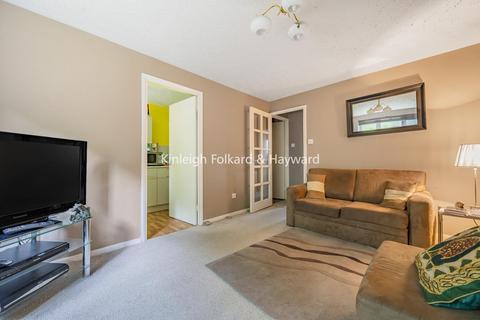 1 bedroom flat for sale, Ashfield Road, Southgate