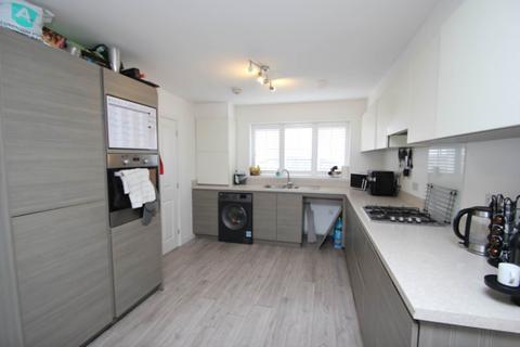 3 bedroom semi-detached house for sale, Kirkham Drive, Southend On Sea