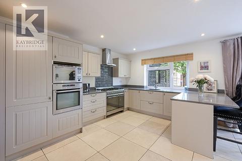 24 West Gardens, Epsom, KT17 1NE