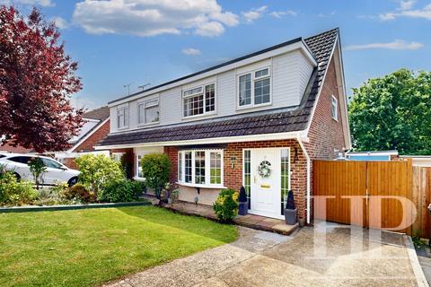 3 bedroom semi-detached house for sale, Woburn Road, Crawley RH11