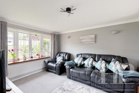 23 Woburn Road, Crawley, RH11 8NF