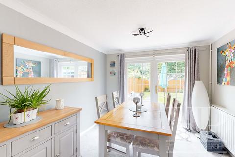 23 Woburn Road, Crawley, RH11 8NF