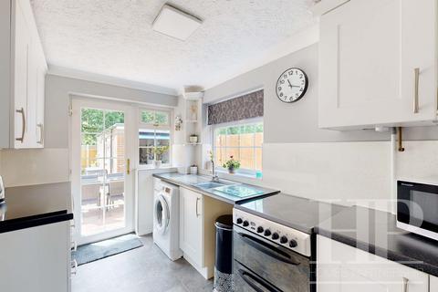 23 Woburn Road, Crawley, RH11 8NF