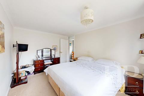 23 Woburn Road, Crawley, RH11 8NF