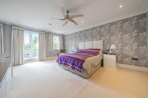 13 The Glen, Orpington, BR6 8LP
