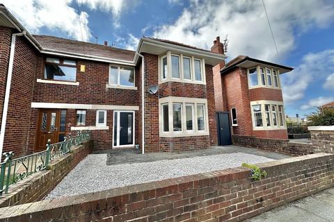 3 bedroom semi-detached house for sale, Warbreck Drive, Bispham FY2