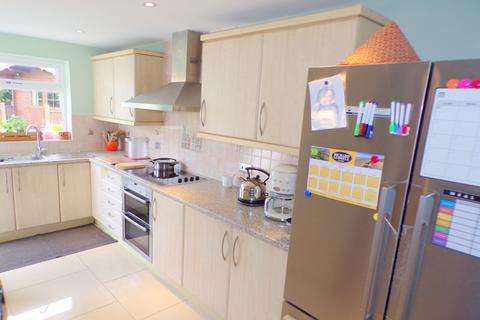 4 bedroom detached house for sale, Beauchamps Gardens, Bournemouth, Dorset