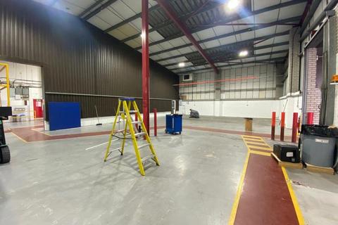 Industrial unit to rent, Graphic House, Telford Way, Colchester, Essex, CO4