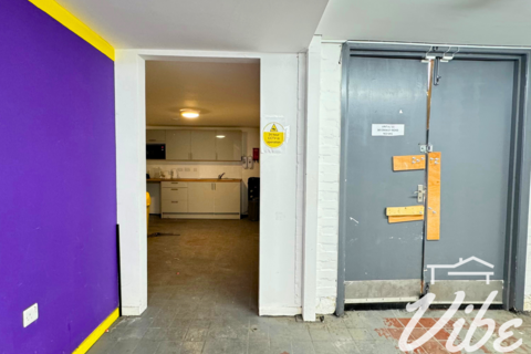 Industrial unit to rent, Crawley Rd, London N22-A12, London N22