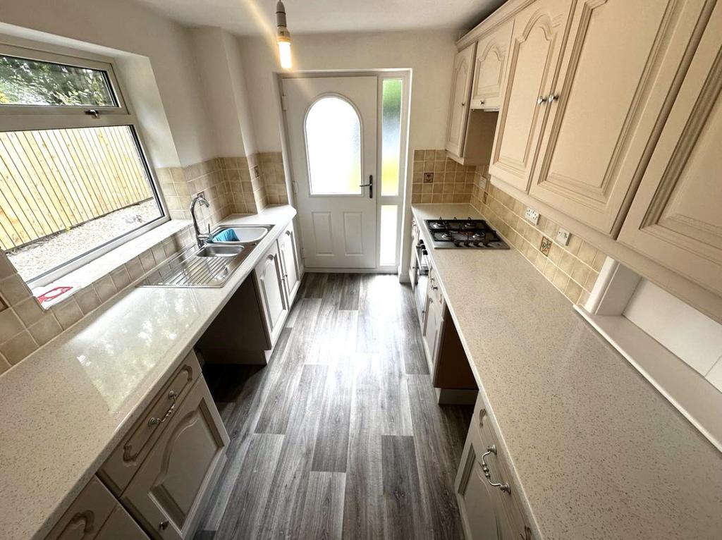30 Martinfield