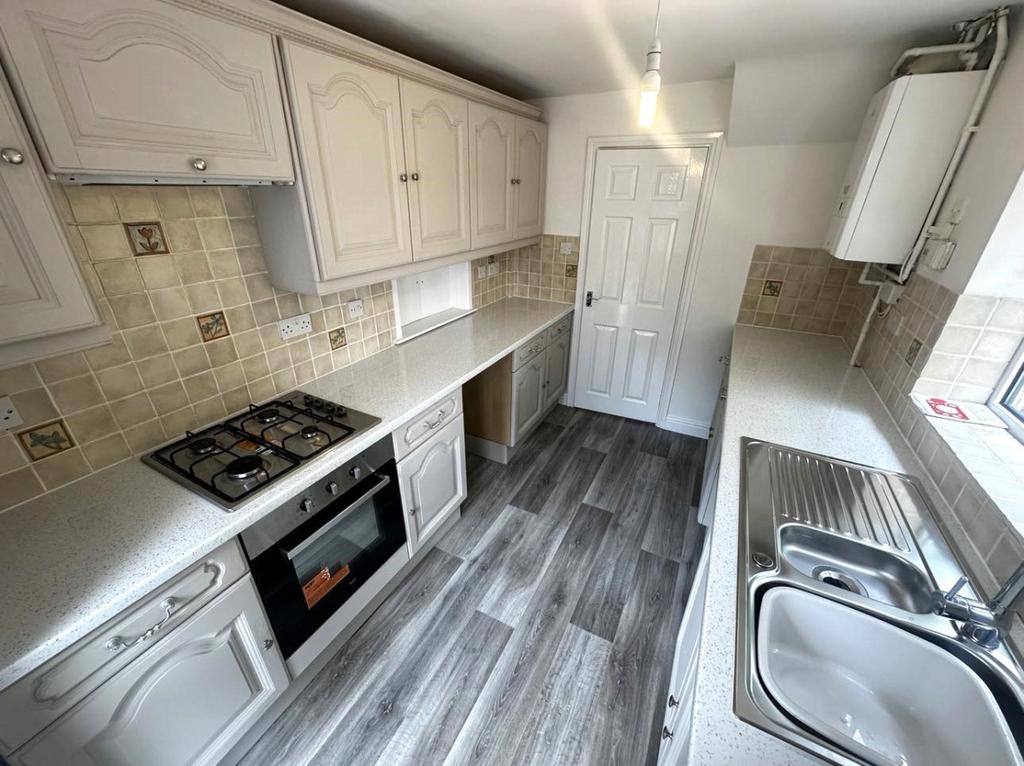 30 Martinfield
