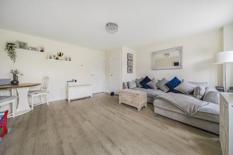 2 The Willows, Park Gate, Southampton, SO31 6DL