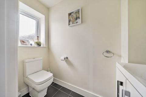 2 The Willows, Park Gate, Southampton, SO31 6DL