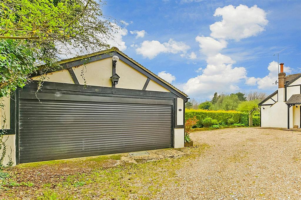 Garage &amp; Driveway