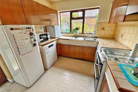 4 bedroom detached house for sale, Lincoln Close, Ashton-under-Lyne, Greater Manchester, OL6