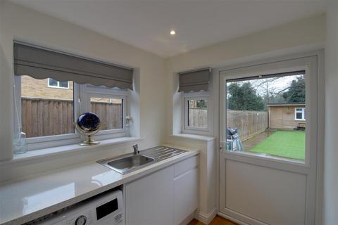 3 bedroom end of terrace house for sale, Savay Close, Denham