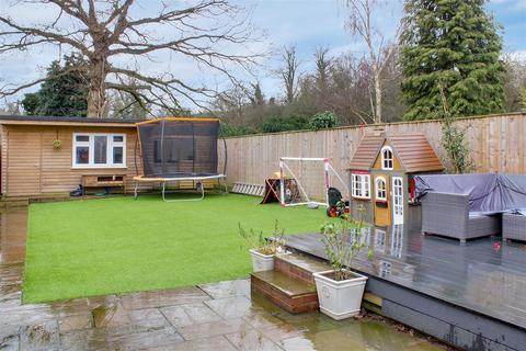 47 Savay Close, Denham, Uxbridge, UB9 5NQ