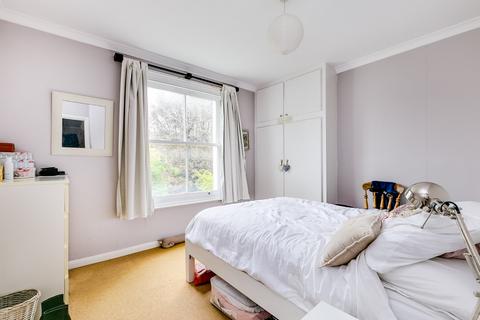 1 bedroom apartment to rent, Drakefield Road, SW17