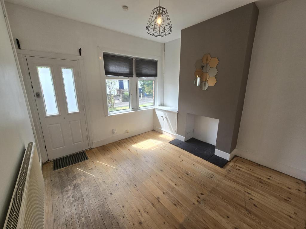 Riland Avenue, Sutton Coldfield, B75 2 bed terraced house to rent £