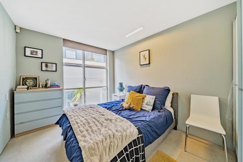 2 bedroom apartment to rent, Pear Tree Street London EC1V