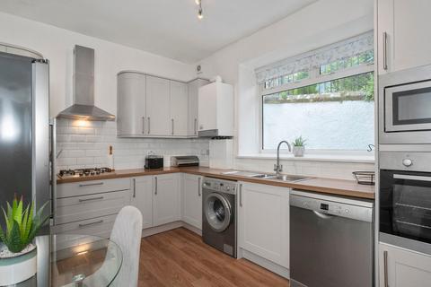 102 Kirkhill Road, Penicuik, EH26 8JF