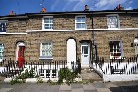 3 bedroom terraced house for sale, Brand Street, London